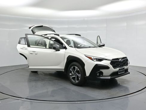 Used 2024 Subaru Crosstrek 2.0i Premium image 27