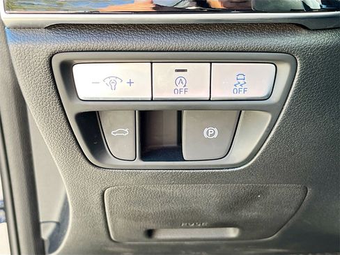 Used 2023 Genesis G80 2.5T image 27