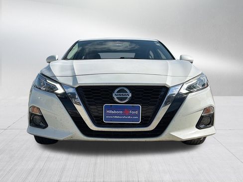 Used 2020 Nissan Altima 2.5 SV FWD image 2