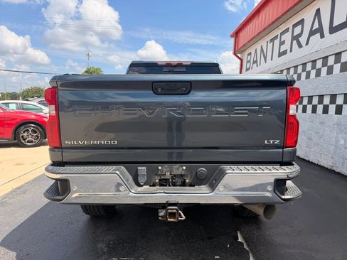 Used 2020 Chevrolet Silverado 2500 LTZ w/ Technology Package AWD/4WD image 4