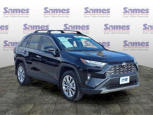 Used 2025 Toyota RAV4 Limited FWD image 1