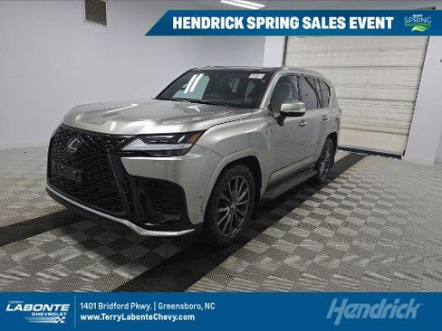 Used 2025 Lexus LX 700h F Sport image 1