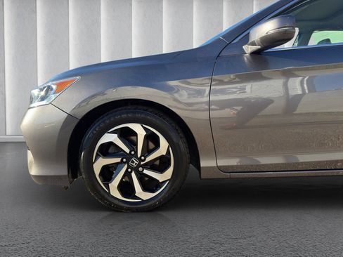 Used 2017 Honda Accord EX-L image 17
