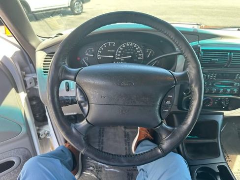 Used 1997 Ford Explorer XLT AWD/4WD image 12