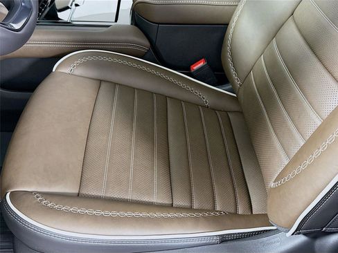 New 2026 GMC Yukon XL Denali Ultimate w/ LPO, Floor Liner Package AWD/4WD image 14