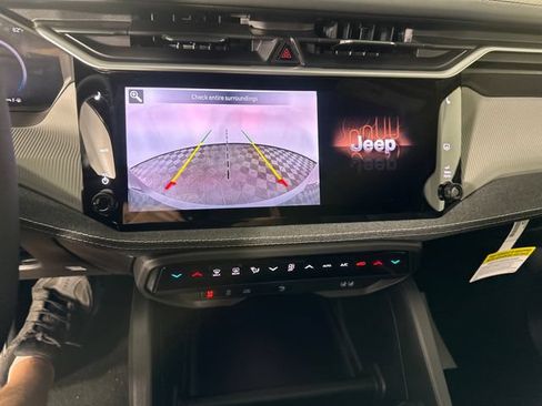 New 2026 Jeep Cherokee Laredo AWD/4WD image 30