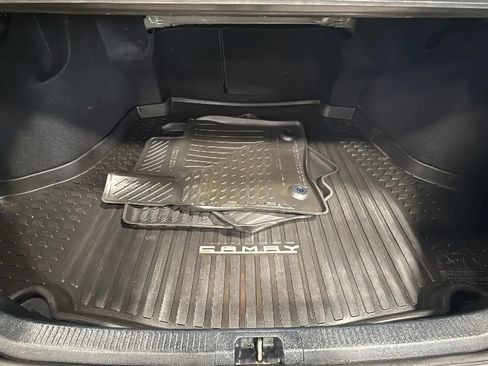 Used 2022 Toyota Camry XSE FWD image 12