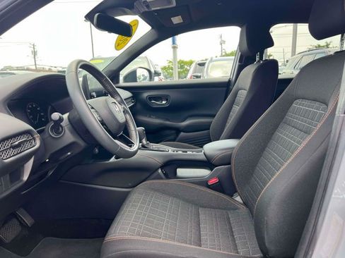 Used 2024 Honda HR-V Sport image 19