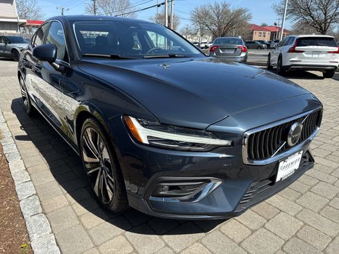 Used 2023 Volvo S60 B5 Ultimate w/ Climate Package FWD image 31
