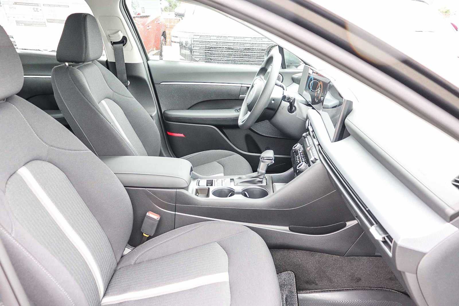 New 2026 Hyundai Sonata SE FWD image 22