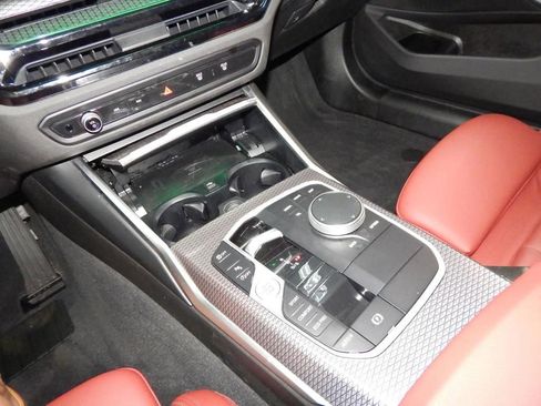 Used 2025 BMW 330i xDrive Sedan w/ M Sport Package image 21