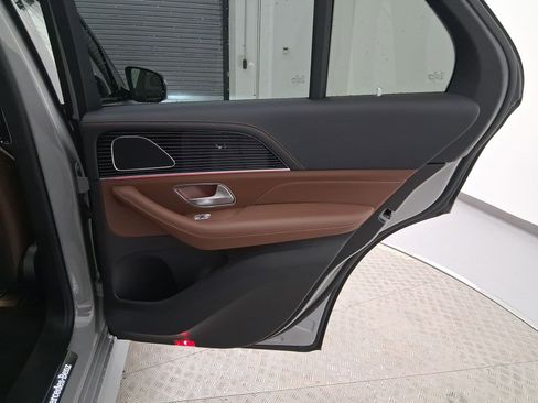 Used 2024 Mercedes-Benz GLE 450 GLE 450 image 34
