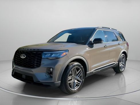 New 2026 Ford Explorer ST-Line w/ ST-Line Street Pack image 11