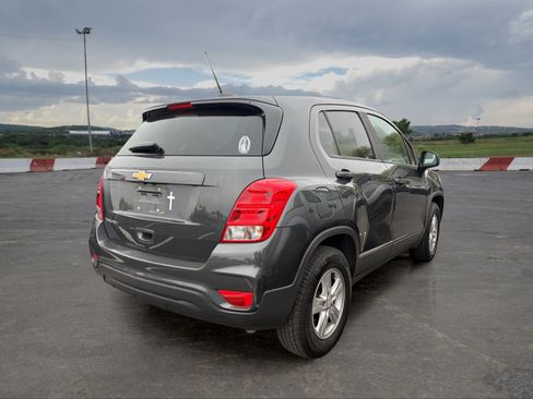 Used 2019 Chevrolet Trax LS w/ Tint and Cruise Package AWD/4WD image 3