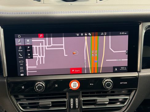 Certified 2026 Porsche Macan S AWD/4WD image 32