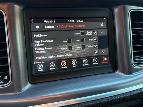 Used 2019 Dodge Charger SXT w/ Cold Weather Package image 31