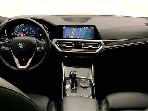 Used 2019 BMW 330i xDrive Sedan w/ Premium Package image 16