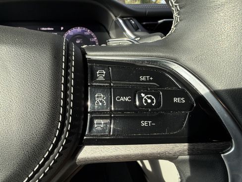 Used 2021 Jeep Grand Cherokee L Overland w/ Luxury Tech Group IV AWD/4WD image 20