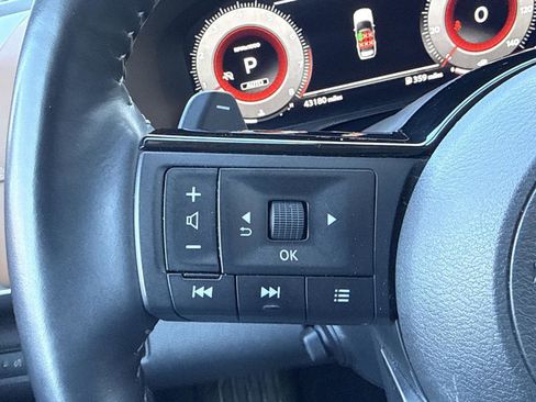 Used 2023 Nissan Pathfinder Platinum w/ Cargo Package image 16