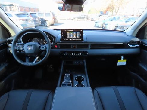 New 2025 Honda Pilot EX-L image 19