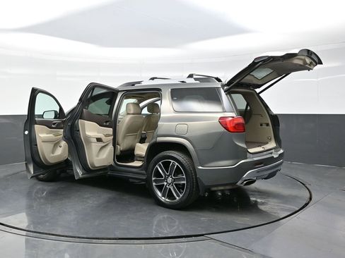 Used 2018 GMC Acadia Denali w/ Technology Package image 30