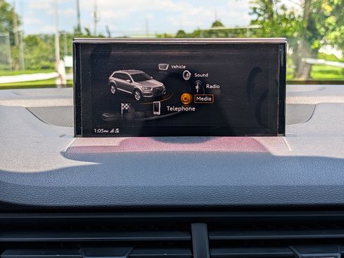 Used 2018 Audi Q7 2.0T Premium Plus AWD/4WD image 29