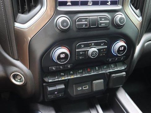 Certified 2021 Chevrolet Silverado 1500 High Country w/ Z71 Off-Road Package image 16