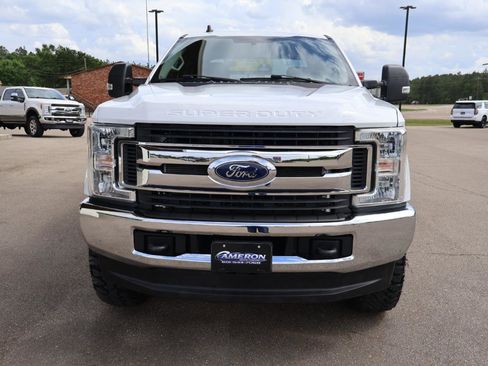Used 2019 Ford F250 XLT w/ XLT Value Package image 7
