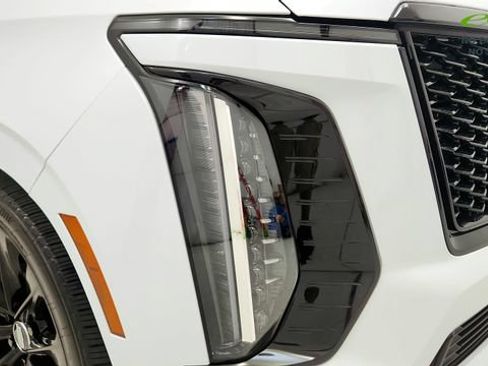 Used 2026 Cadillac Escalade Platinum Sport w/ LPO, ONYX Package AWD/4WD image 22