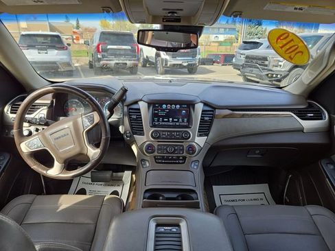Used 2019 GMC Yukon XL Denali AWD/4WD image 3