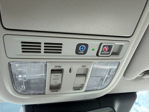 Used 2021 Honda Accord Touring image 30