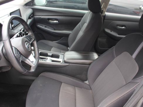 Used 2020 Nissan Sentra SV FWD image 9