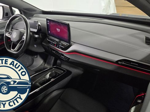 Used 2023 Volkswagen ID.4 Pro S image 32