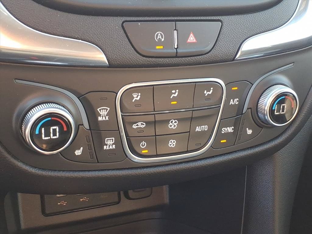 Used 2023 Chevrolet Equinox LT FWD image 30