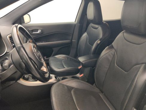 Used 2021 Jeep Compass Latitude w/ Sun and Sound Group AWD/4WD image 17