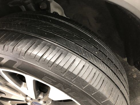 Used 2020 Ford Escape Titanium image 20