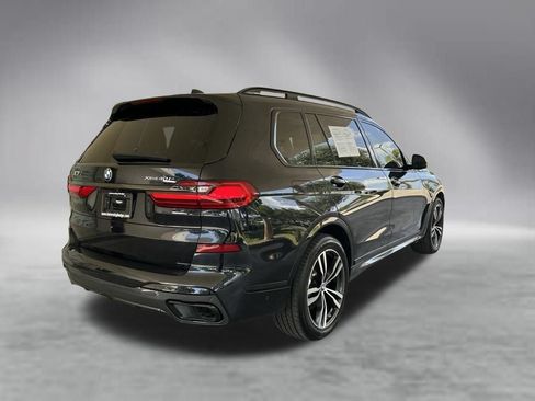 Used 2022 BMW X7 xDrive40i w/ M Sport Package AWD/4WD image 3
