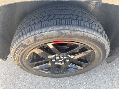 Used 2019 Chevrolet Traverse Premier w/ Redline Edition image 6