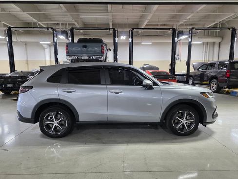 Used 2023 Honda HR-V LX image 8