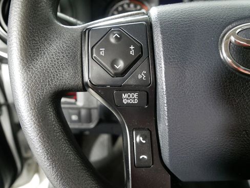 Used 2019 Toyota Tacoma SR w/ SR Convenience Package image 27