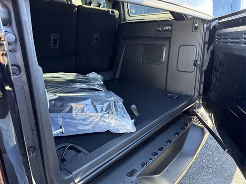 New 2025 Ford Bronco Badlands image 20