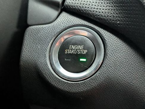 Used 2020 Chevrolet Equinox Premier FWD image 35