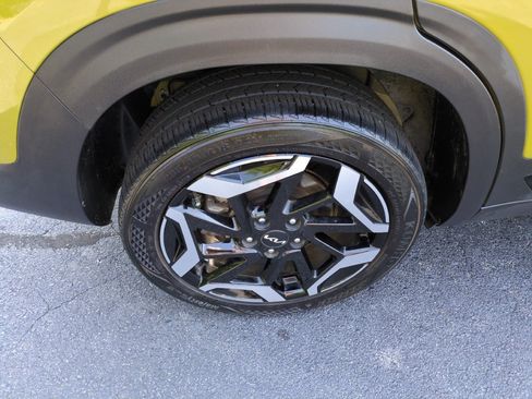 Used 2024 Kia Seltos SX AWD/4WD image 9