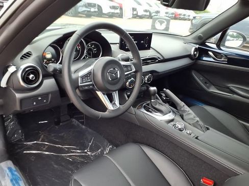 New 2026 MAZDA MX-5 Miata RF Grand Touring RWD image 9
