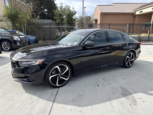 Used 2022 Honda Accord Sport image 3