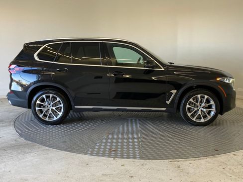 New 2026 BMW X5 xDrive40i w/ Climate Comfort Package image 7