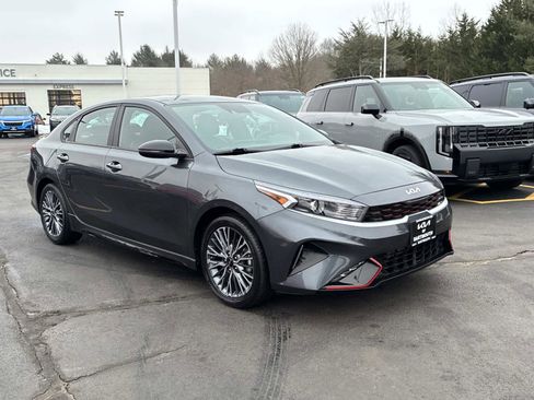 Used 2023 Kia Forte GT-Line image 3