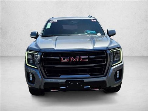Used 2024 GMC Yukon AT4 w/ AT4 Premium Plus Package AWD/4WD image 2