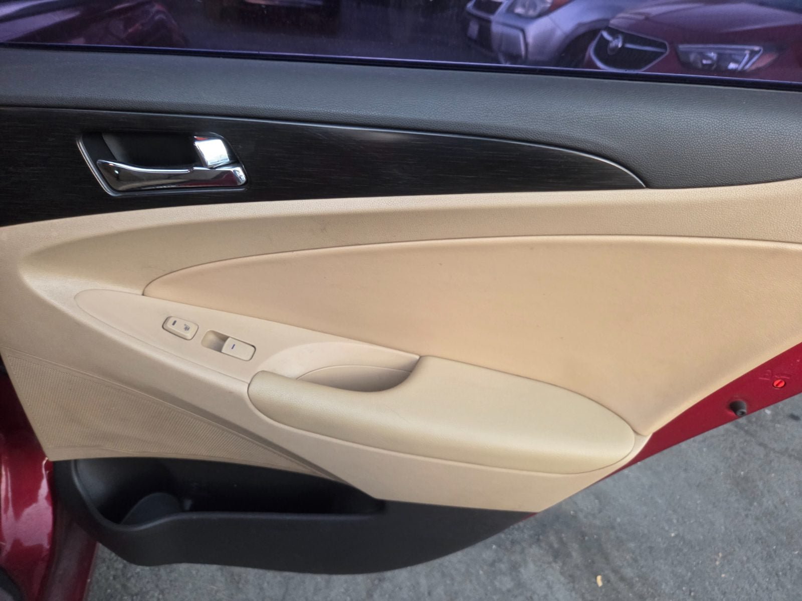 Used 2011 Hyundai Sonata Limited w/ Navigation Pkg 5 FWD image 12