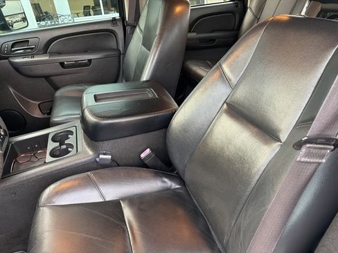 Used 2013 Chevrolet Silverado 2500 LTZ w/ LTZ Plus Package image 10